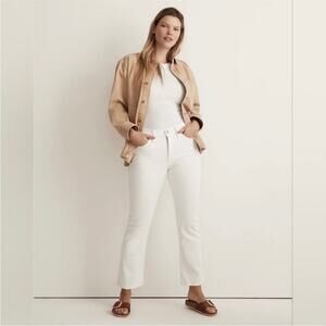 NWT Madewell Mid Rise Kick Out Jeans Size 33